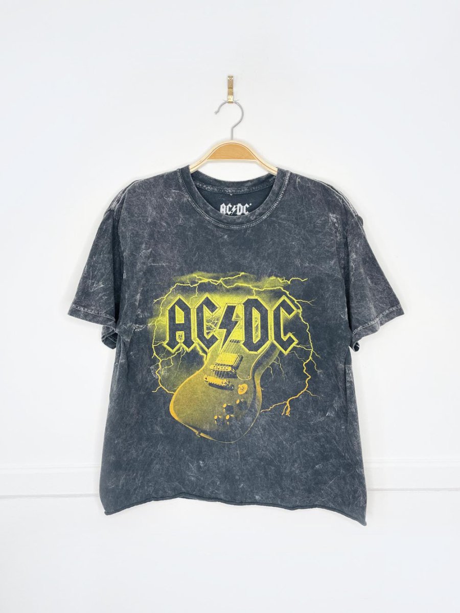 acdc x perryscope thunder guitar graphic tee | 2020 philcos - good market thrift store