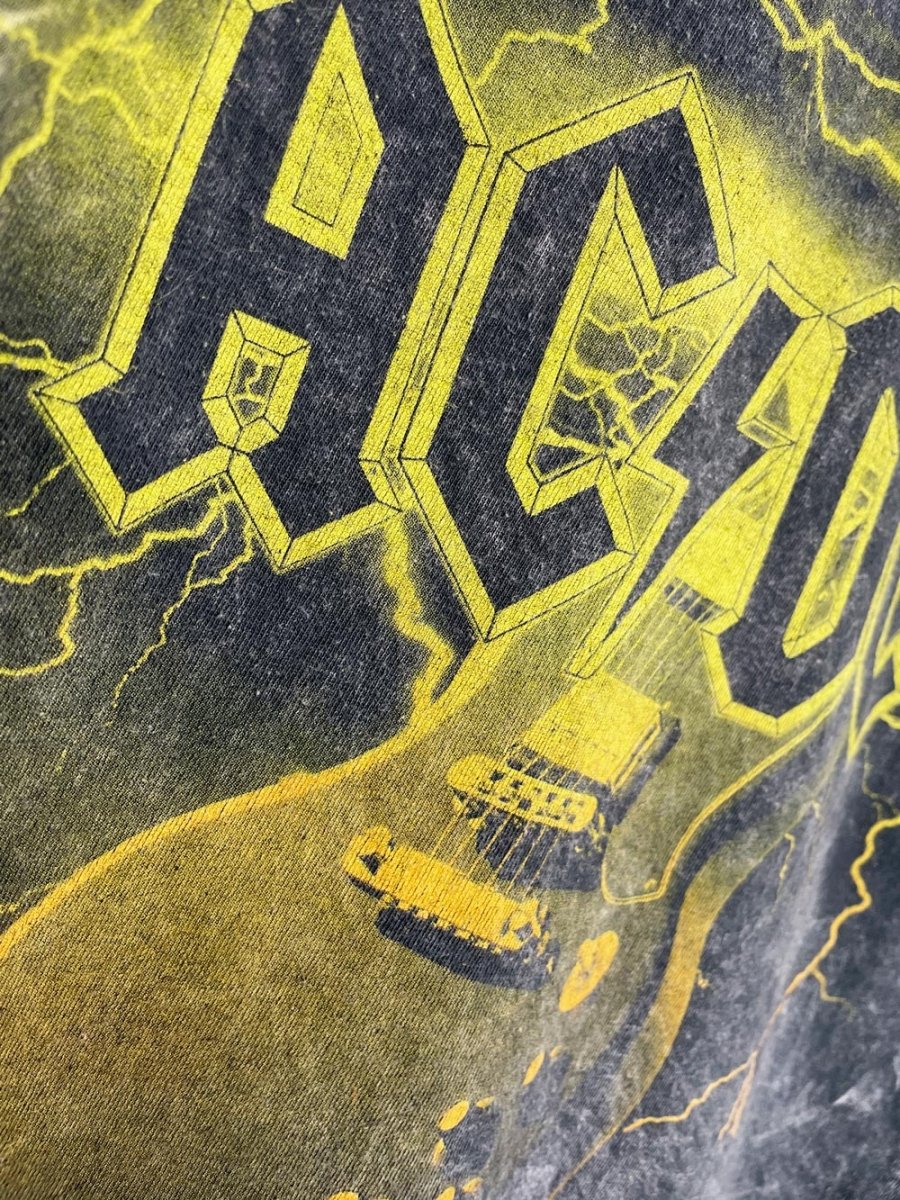 acdc x perryscope thunder guitar graphic tee | 2020 philcos - good market thrift store