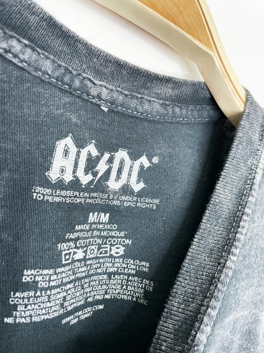 acdc x perryscope thunder guitar graphic tee | 2020 philcos - good market thrift store
