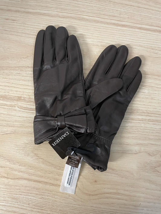 nwt danier wool-lined leather gloves
