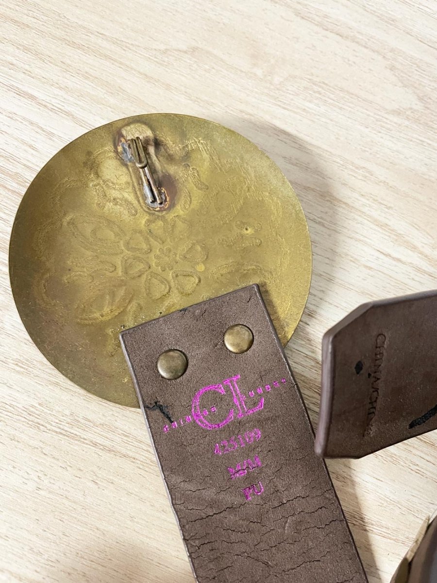 y2k chinese laundry medallion buckle belt - good market thrift store