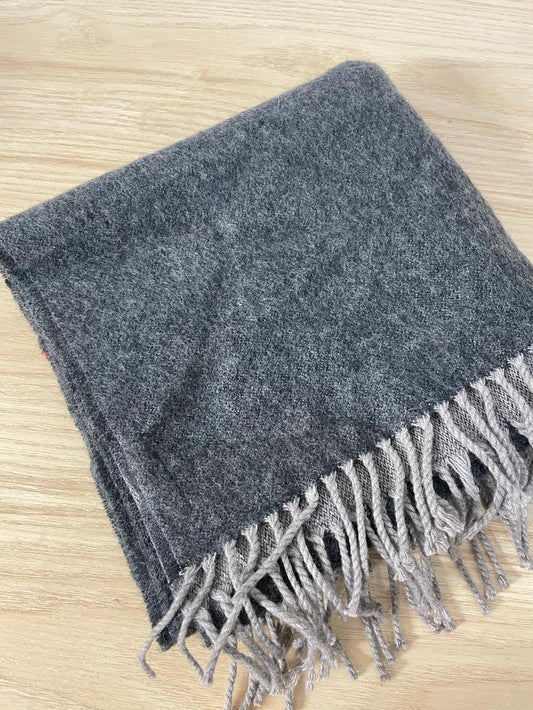 h&m cozy grey xl fringe scarf