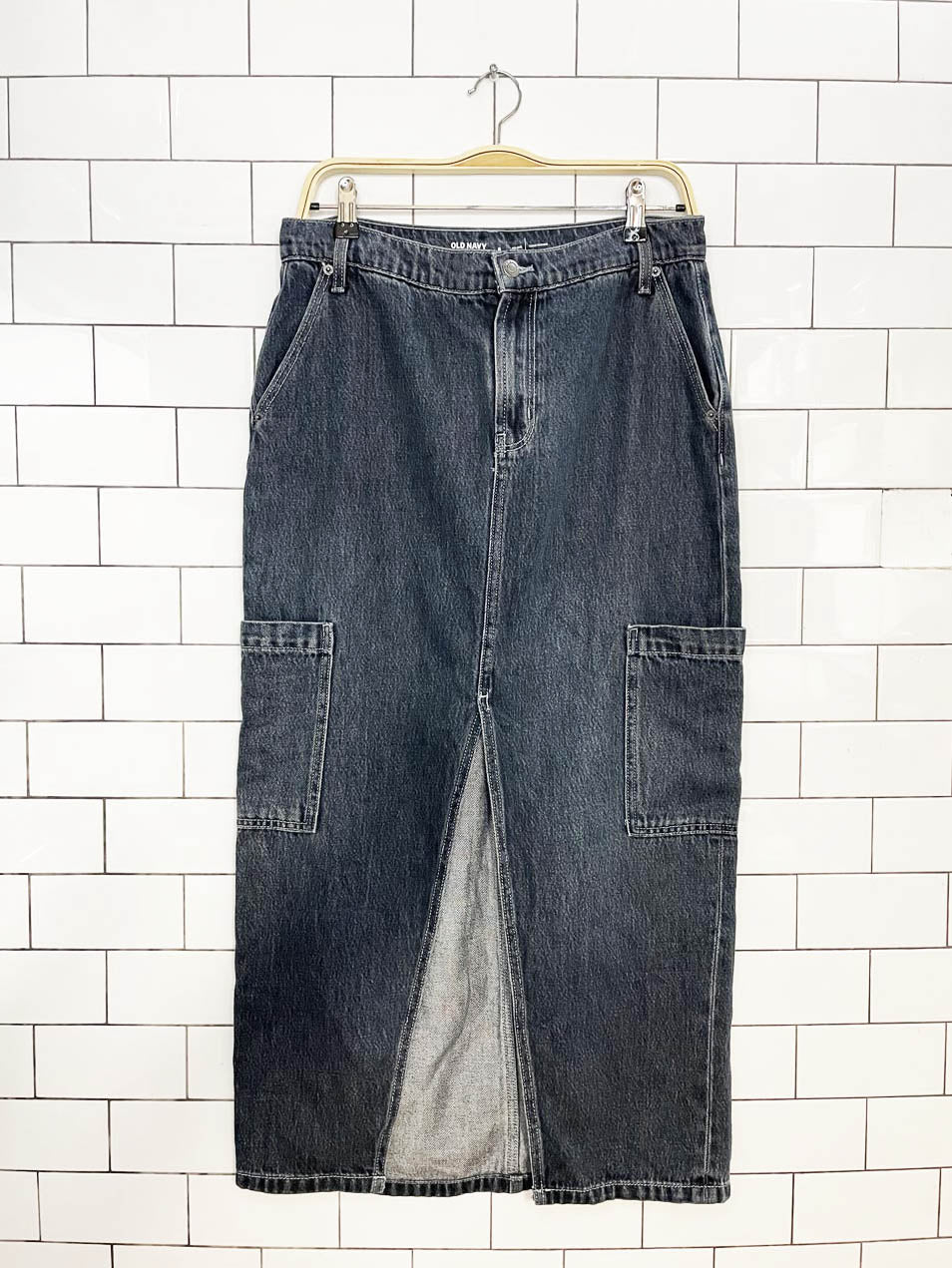 old navy mid rise cargo denim midi skirt