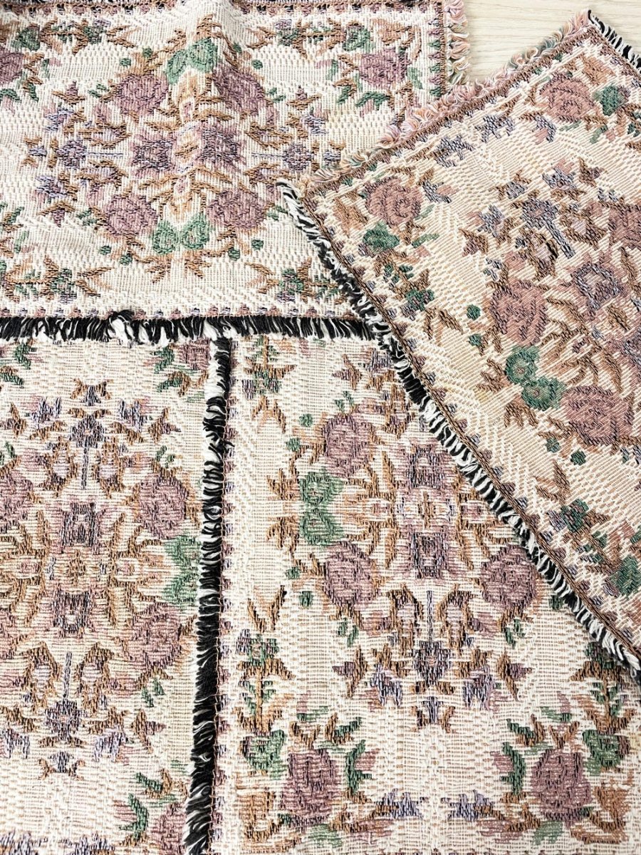 x4 vintage 00s floral woven placemats - good market thrift store