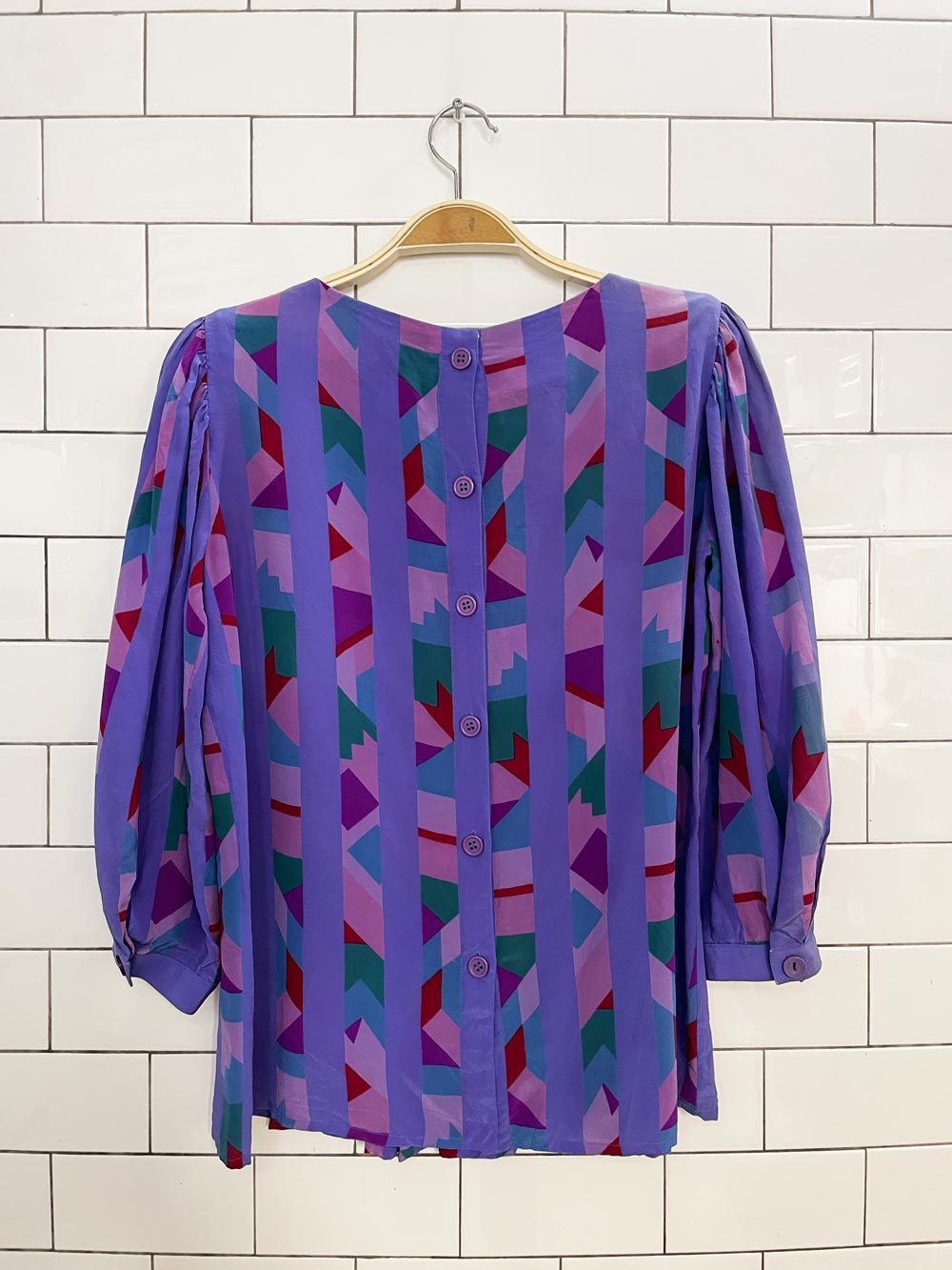 vintage albert nipon 100% silk pleated abstract button back blouse