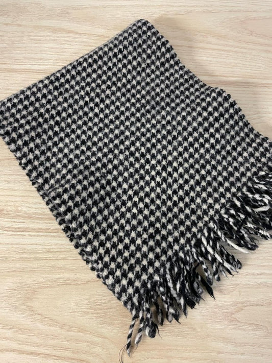 vintage wool houndstooth scarf - good market thrift store