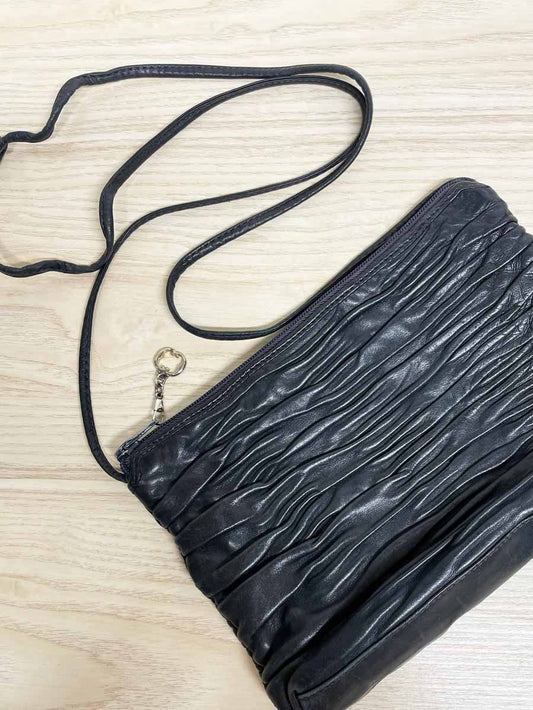 vintage 90s ruched butter leather shoulder bag | opti zipper