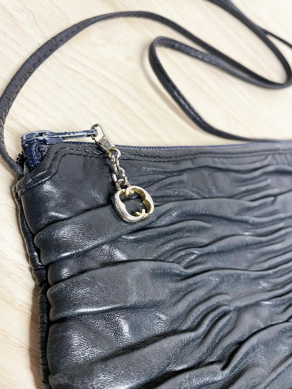 vintage 90s ruched butter leather shoulder bag | opti zipper