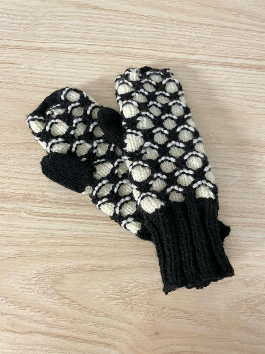 handmade open circle knit mittens - good market thrift store
