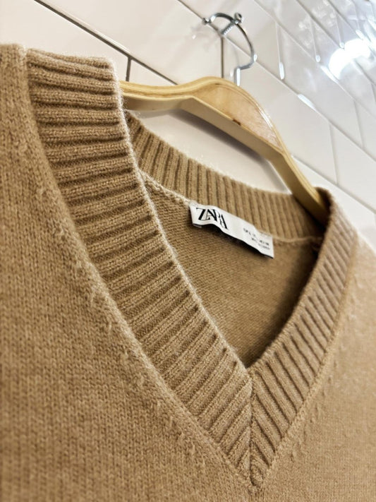 zara knit classic fit sweater vest - good market thrift store