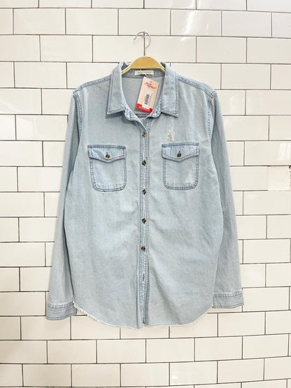 honey punch distressed denim shirt - good market thrift store