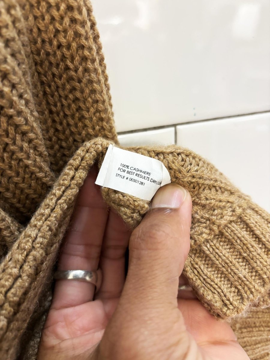 club monaco 100% italian cashmere ribbed knit shawl - good market thrift store