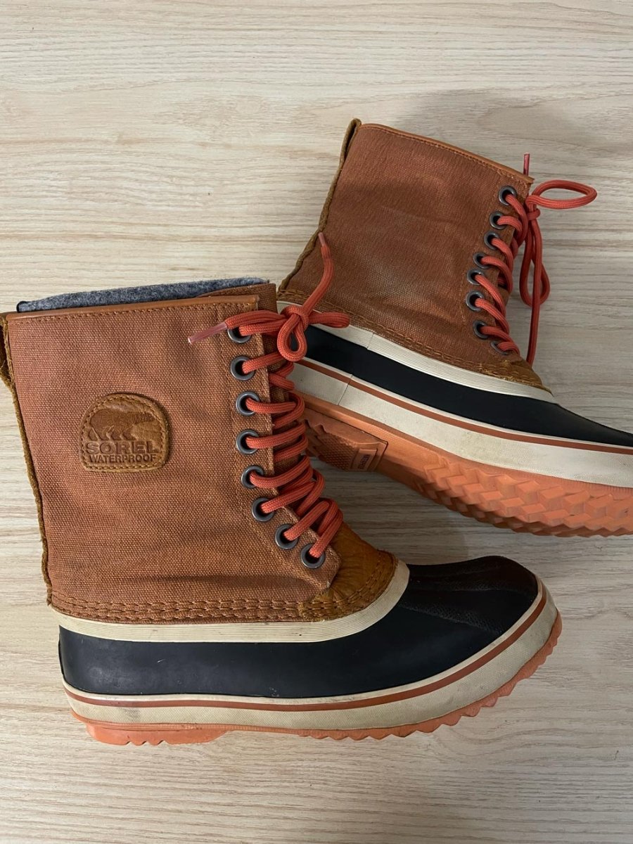 sorel premium leather trim waterproof boots - good market thrift store