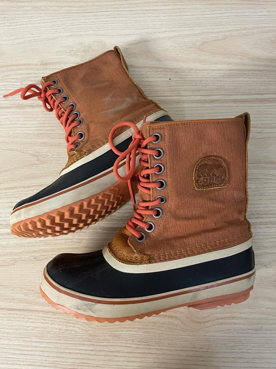 sorel premium leather trim waterproof boots - good market thrift store