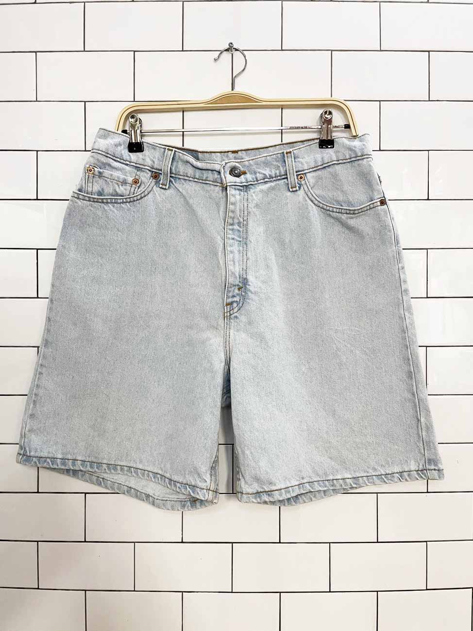 vintage 90s levi's 522 relaxed mom fit denim shorts | made in USA