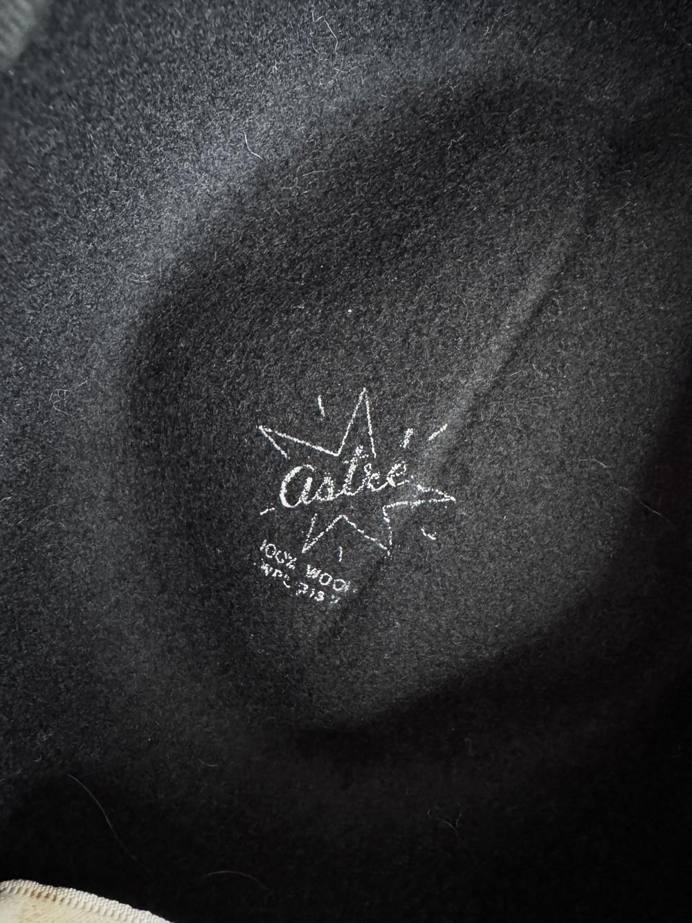 vintage 70s schiaparelli paris 100% wool hat | astre milliner