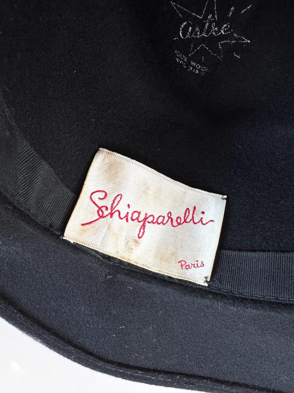 vintage 70s schiaparelli paris 100% wool hat | astre milliner