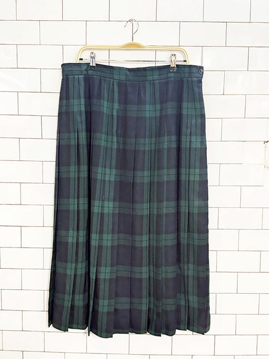 vintage ll bean 100% wool pleated plaid midi skirt | made in USA