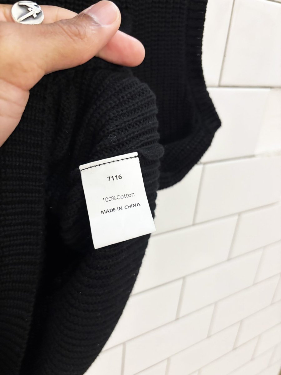 pretty garden single pocket knit sweater vest - good market thrift store