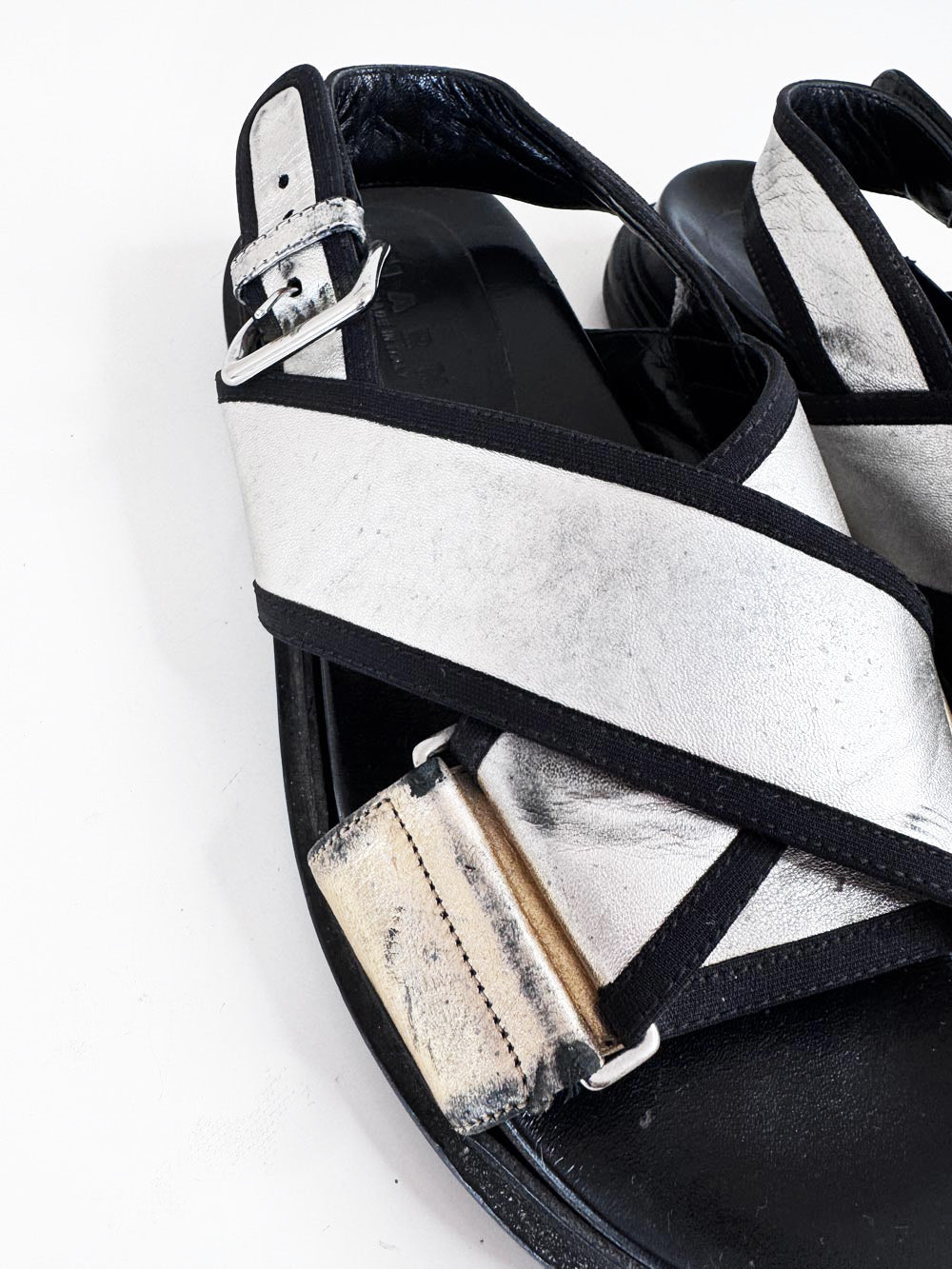 marni fussbett metallic leather criss cross sandal | made in Italy