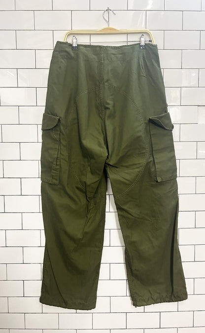 vintage 80s canadian military cargo parachute pants - good market thrift store