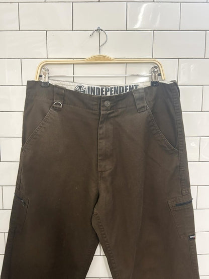 vintage 00s independant trucks wide leg utility skate pants - good market thrift store