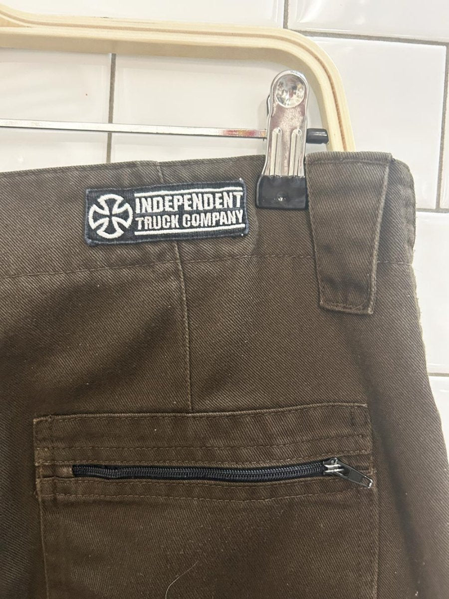 vintage 00s independant trucks wide leg utility skate pants - good market thrift store