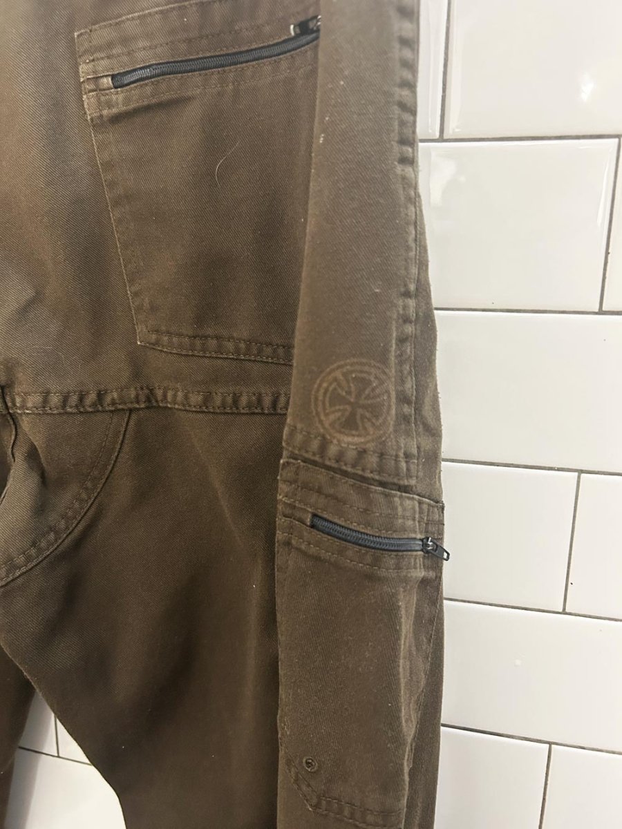 vintage 00s independant trucks wide leg utility skate pants - good market thrift store