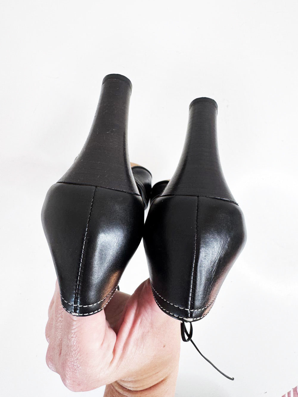vintage 00s kate spade leather contrast stitch tie ankle mary jane heels | made in Italy
