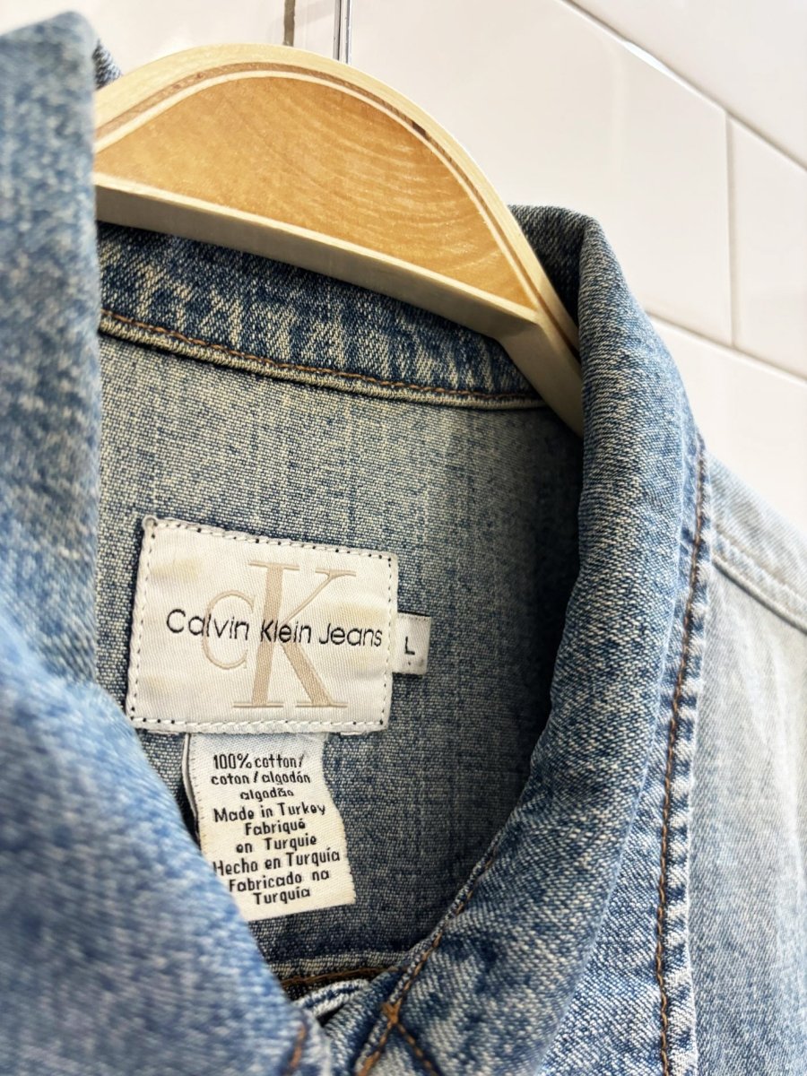 y2k calvin klein jeans light wash denim trucker jacket - good market thrift store