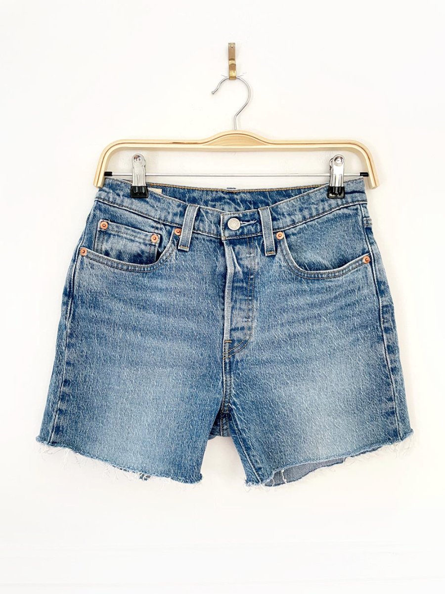 levi's 501 cut off denim shorts - good market thrift store