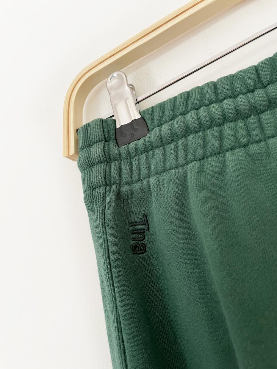 tna cozy fleece boyfriend joggers | aritzia - good market thrift store