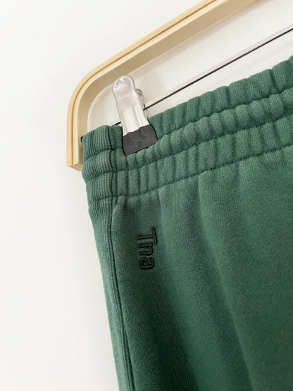 tna cozy fleece boyfriend joggers | aritzia - good market thrift store
