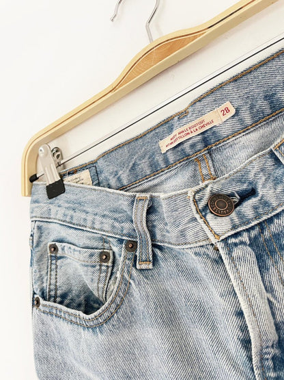 levi's middy ankle bootcut jeans - good market thrift store