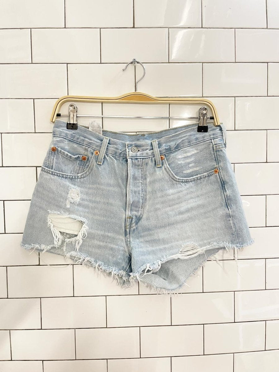 levi's 501 distressed denim shorts - good market thrift store