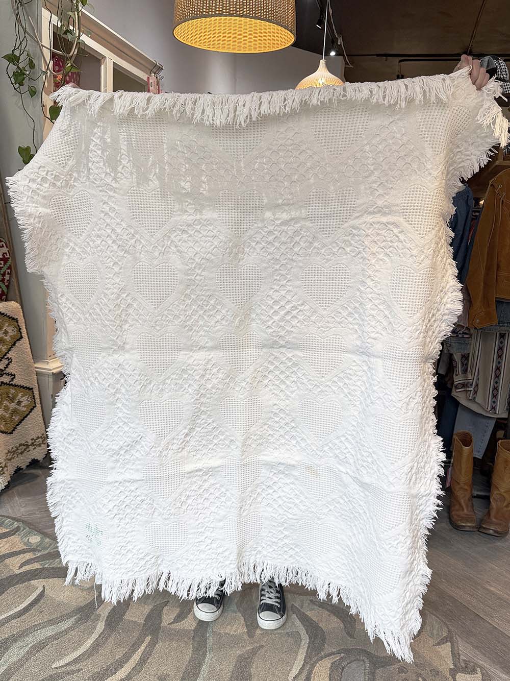 vintage 00s woven hearts throw blanket