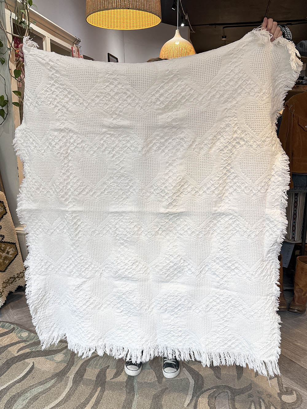 vintage 00s woven hearts throw blanket