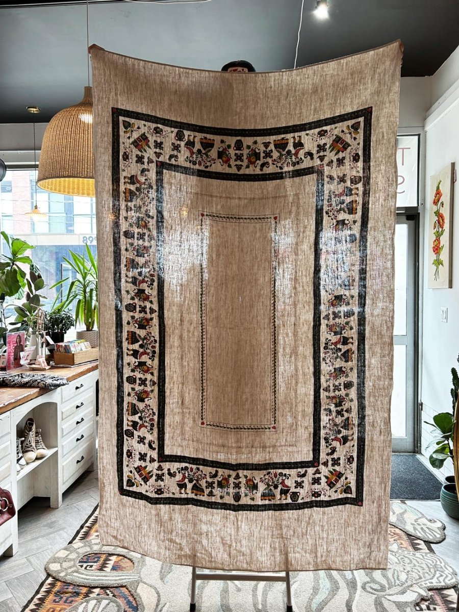 vintage pennsylvania dutch linen table cloth - good market thrift store