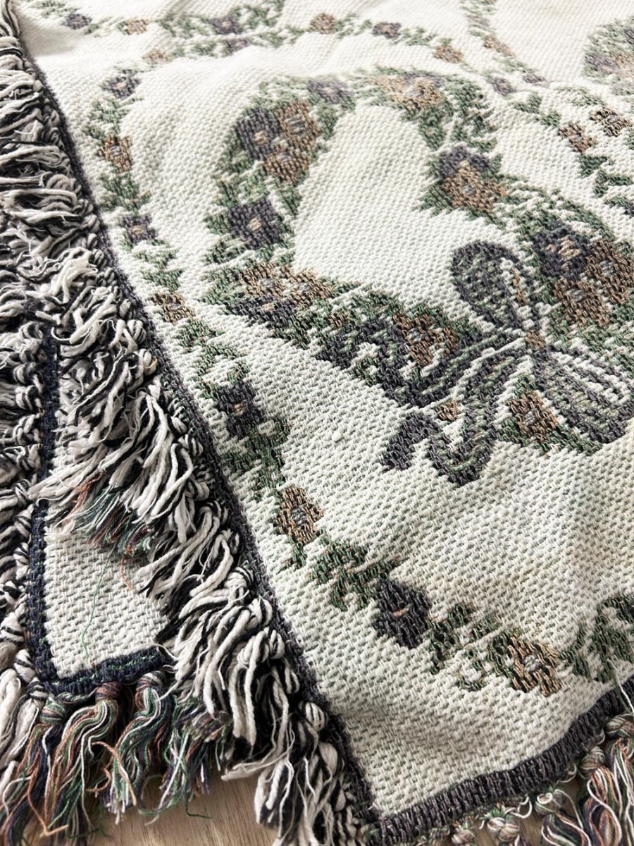 vintage woven floral heart throw blanket - good market thrift store