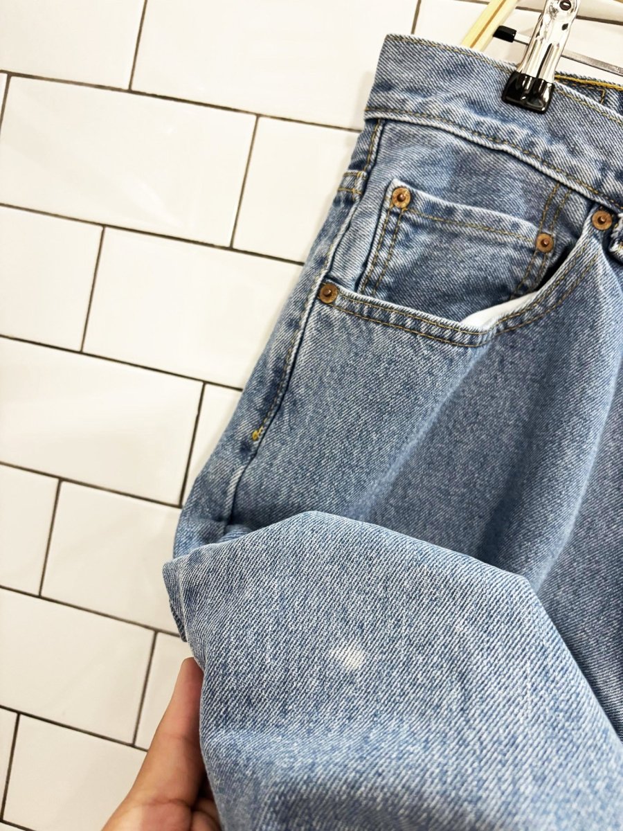 vintage 00s levis 550 relaxed fit loose jeans - good market thrift store