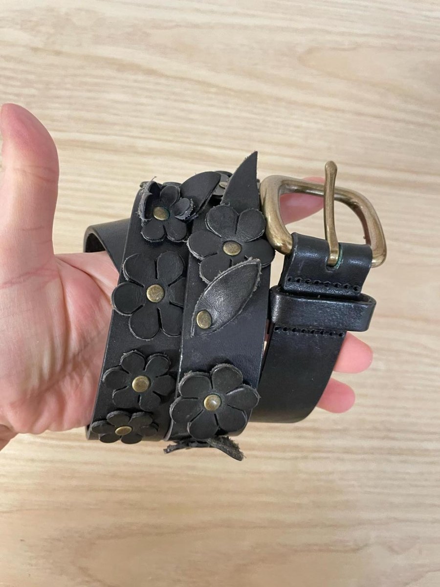 y2k laser cut flowers leather belt - good market thrift store