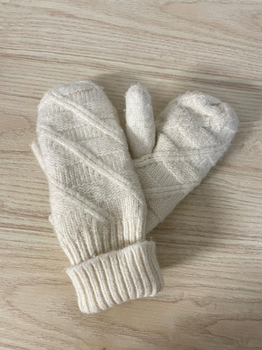 cozy sherpa lined knit mittens - good market thrift store
