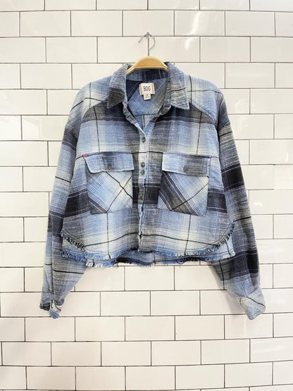 UO bdg joey cropped boxy flannel shirt - good market thrift store