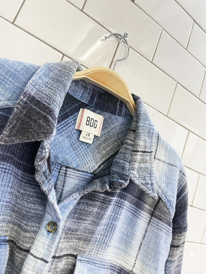 UO bdg joey cropped boxy flannel shirt - good market thrift store