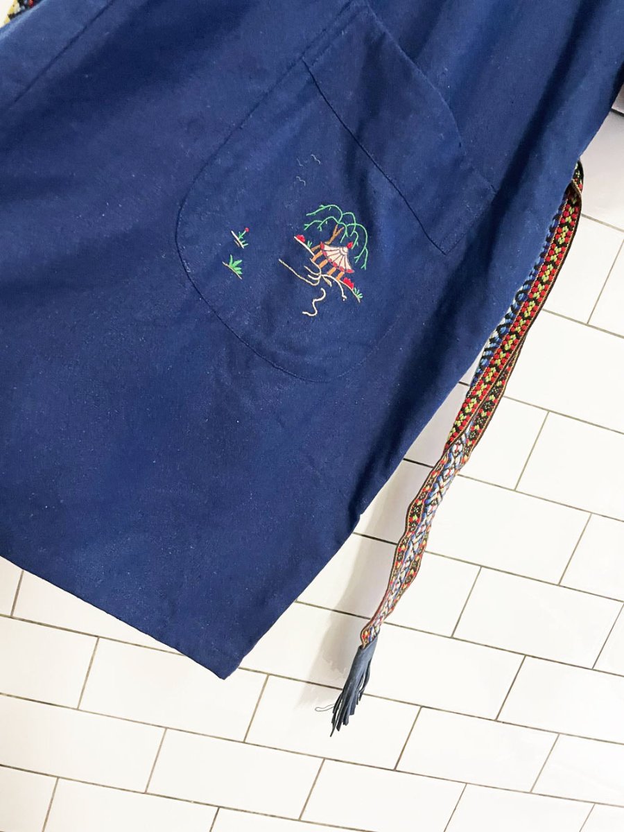 vintage 60s health 100% raw silk embroidered robe - good market thrift store