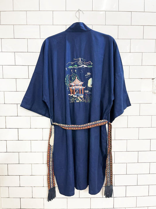 vintage 60s health 100% raw silk embroidered robe - good market thrift store