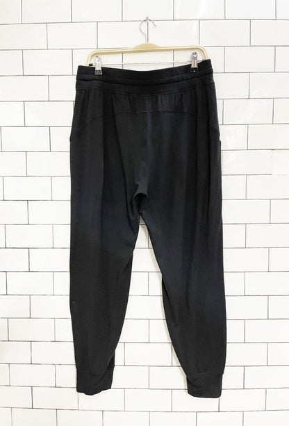 lululemon 2022 ready to rulu high rise jogger - good market thrift store