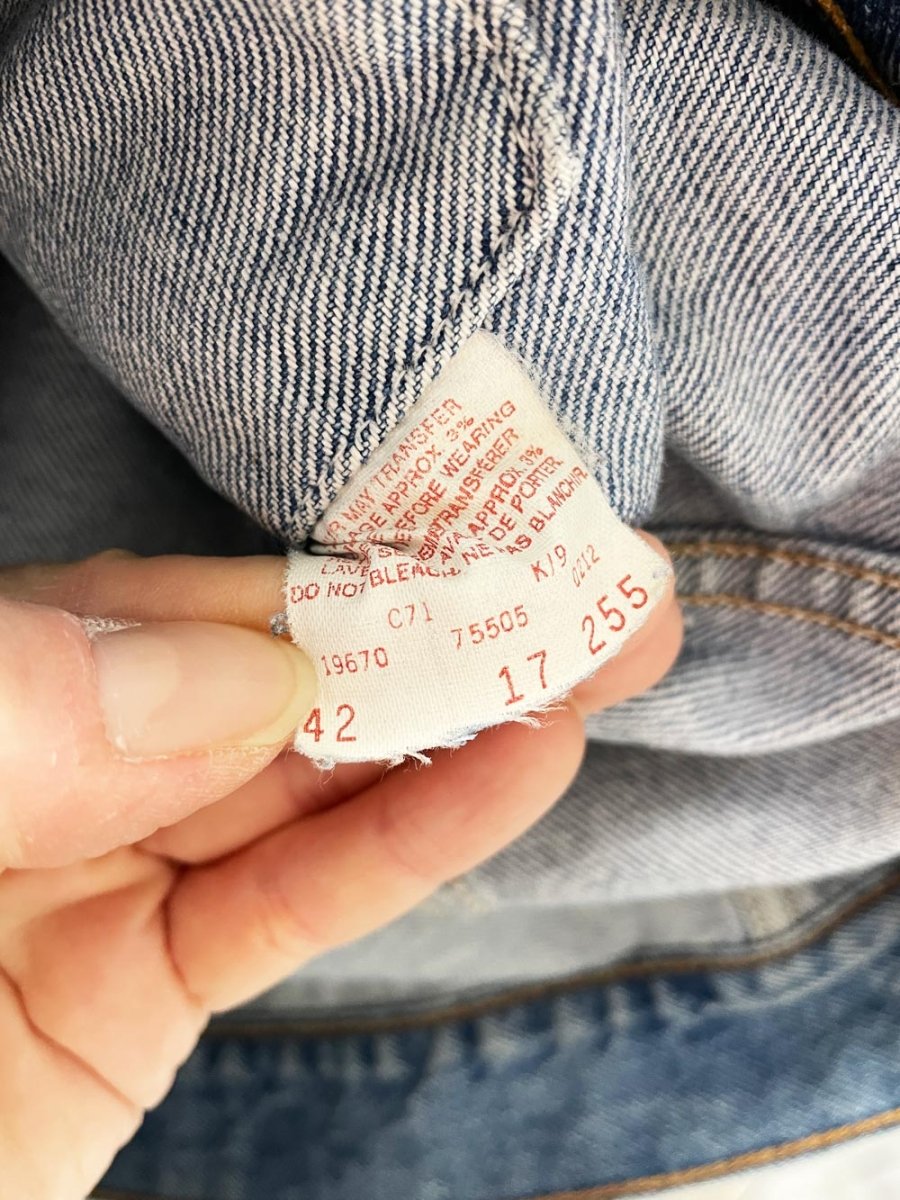 vintage 80s levi's denim trucker jacket - good market thrift store