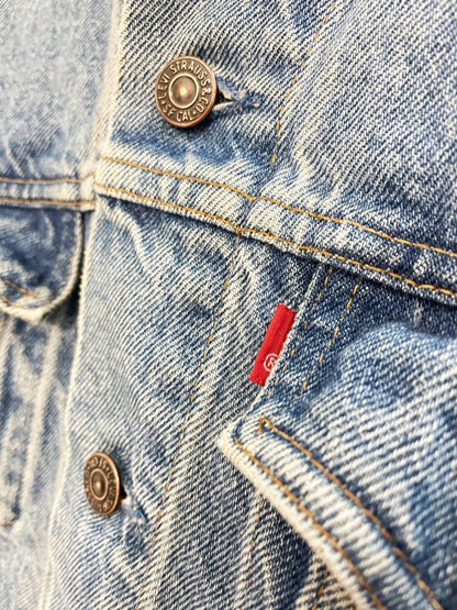 vintage 80s levi's denim trucker jacket - good market thrift store
