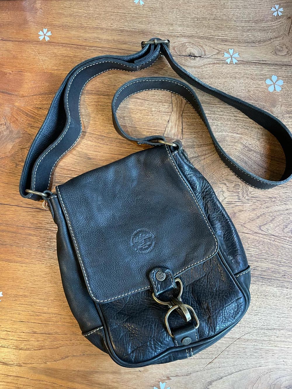 vintage marlboro classics leather bag